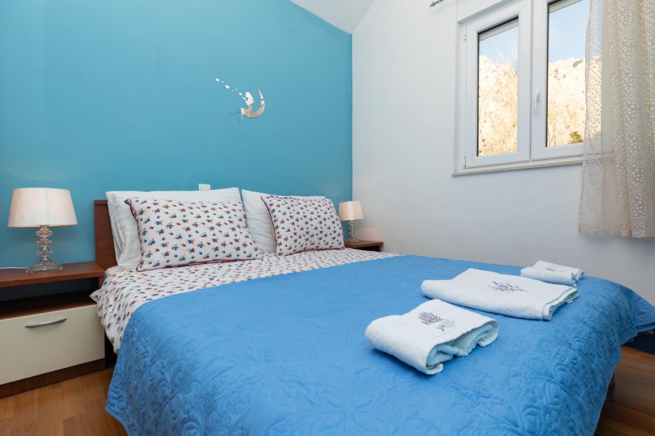 Apartman Monika 오미스 외부 사진
